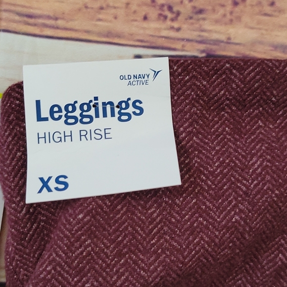 High Rise Leggings - Picture 5 of 6